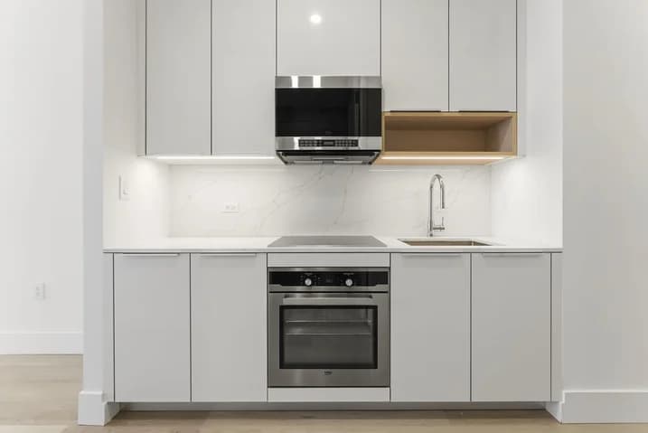 55 Broad Street #2411, Manhattan, NY 10005 - Image 1