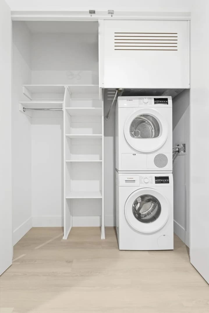 55 Broad Street #525, Manhattan, NY 10005 apartment_washer_dryer 1