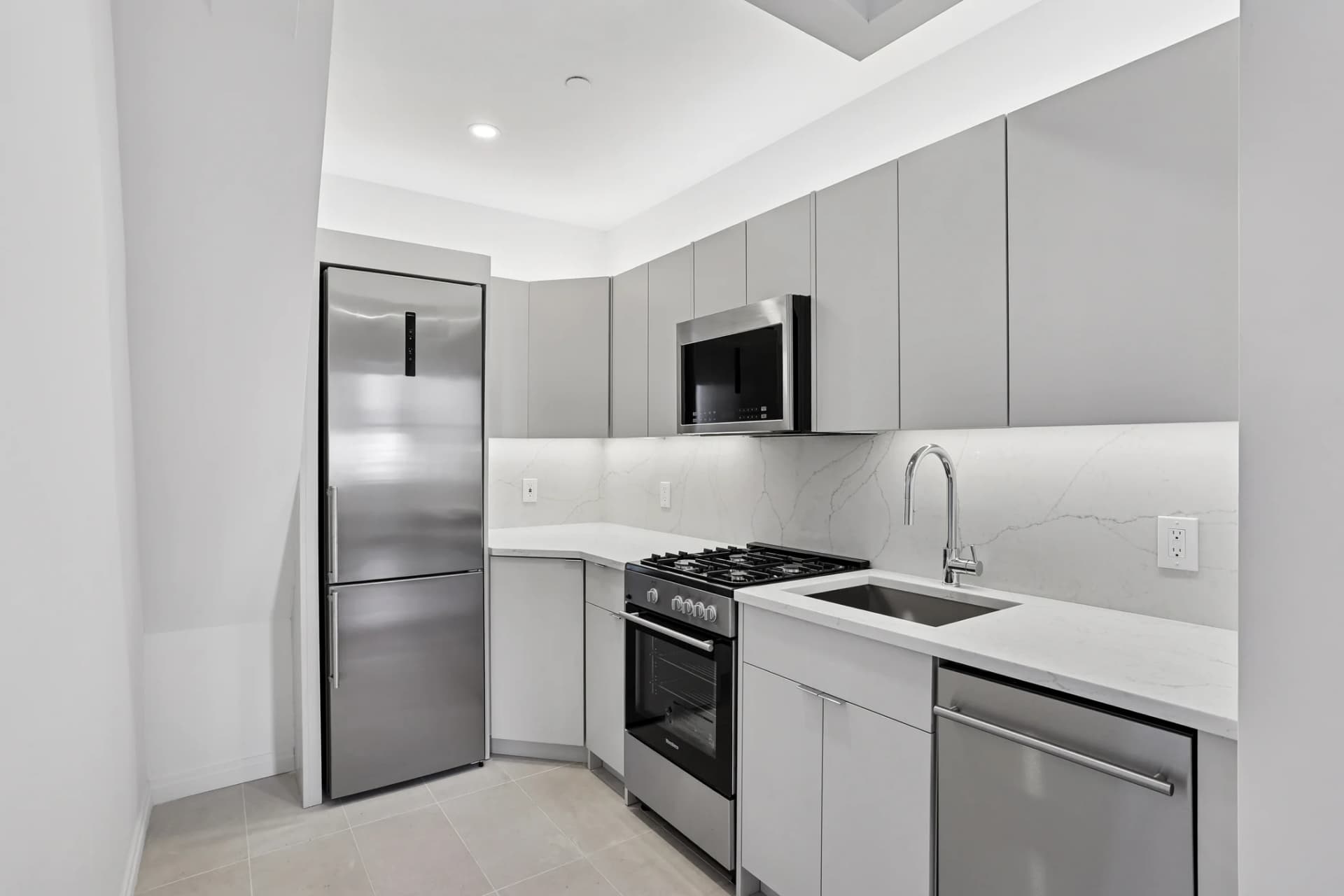 20 Exchange Place #20X3901, Manhattan, NY 10005
