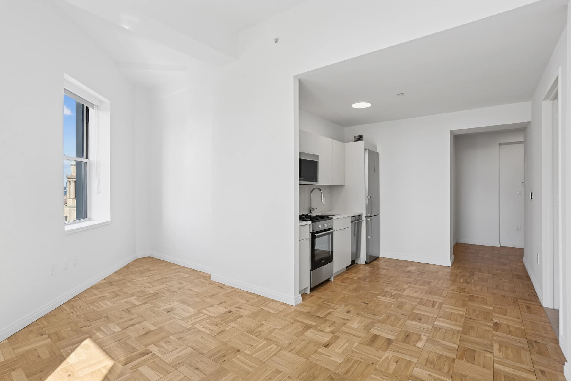 Twenty Exchange 20 Exchange Place #4106, Manhattan, NY 10005 apartment_kitchen 1