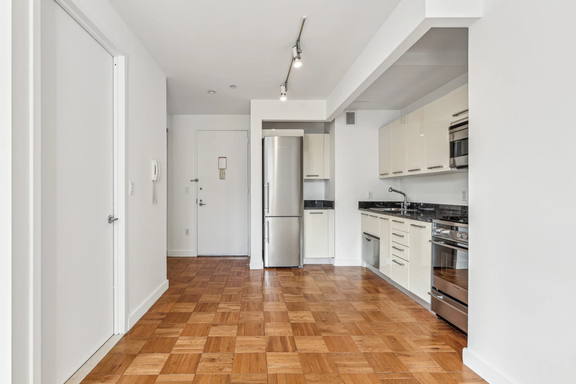 20 Exchange Place #826, Manhattan, NY 10005