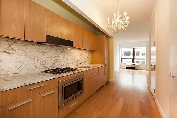 95 Wall Street #1821, Manhattan, NY 10005