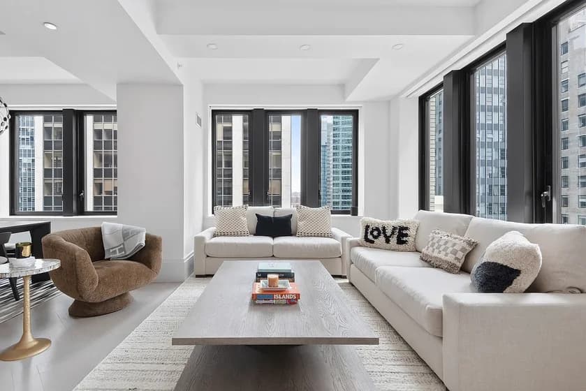 101 Wall Street #19B, Manhattan, NY 10005 apartment_living_room 1
