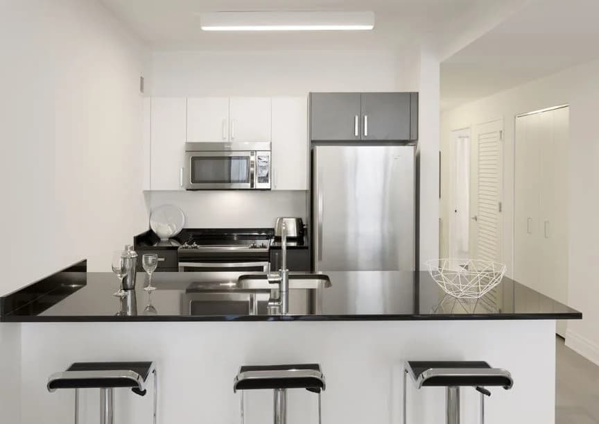 70 Pine Street #0703, New York, NY 10005 1