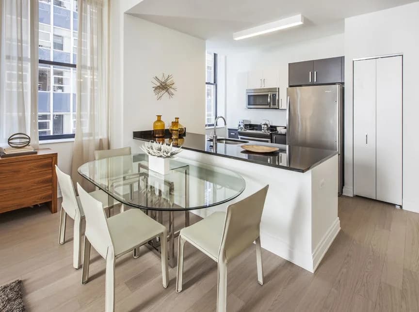 70 Pine Street #2203, New York, NY 10005 apartment_dining_room 1