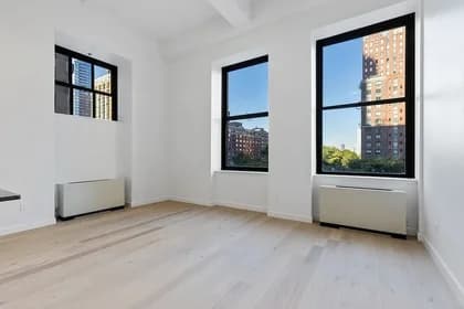 110 Washington Street #8L, Manhattan, NY 10006