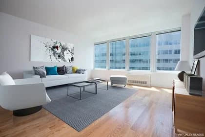 200 Water St #2718, Manhattan, NY 10038