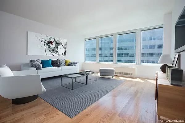 200 Water St #908, Manhattan, NY 10038