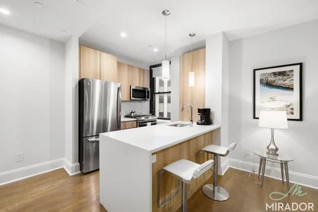 15 Park Row #10F, Manhattan, NY 10038
