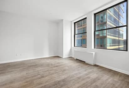 15 Park Row #17B, Manhattan, NY 10038