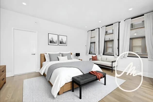 15 Park Row #21G, Manhattan, NY 10038