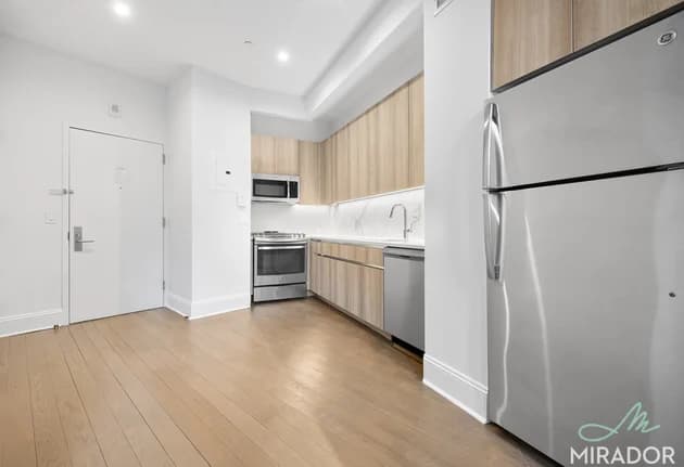 15 Park Row #25A, Manhattan, NY 10038 - Image 1