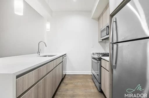 15 Park Row #6H, Manhattan, NY 10038
