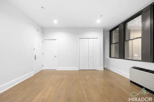 15 Park Row #9K, Manhattan, NY 10038