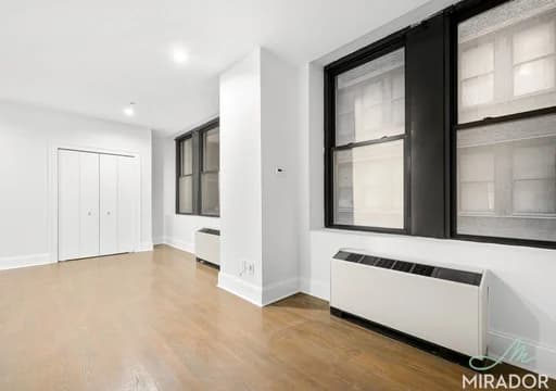 15 Park Row #9K, Manhattan, NY 10038
