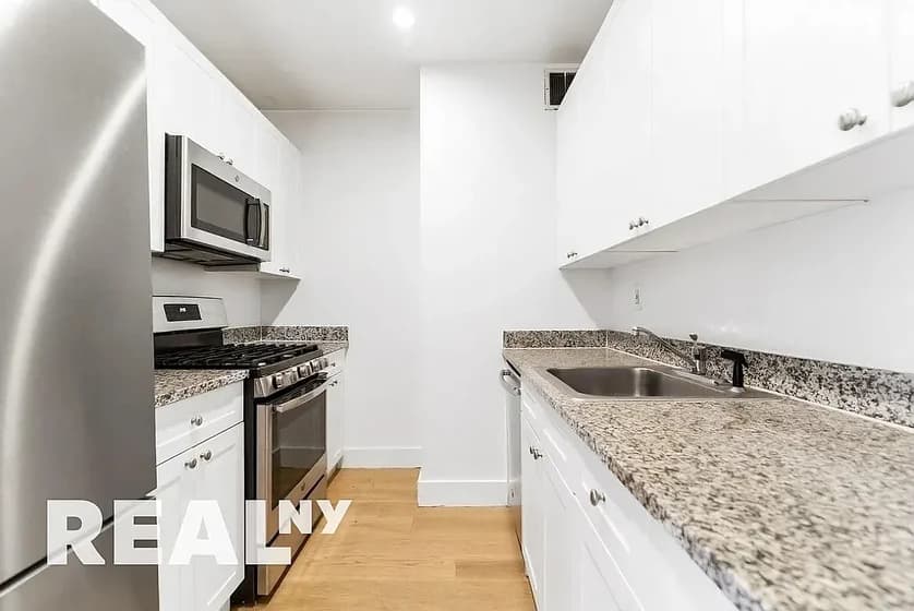 53 Park Place #6J, Manhattan, NY 10007 apartment_kitchen 1