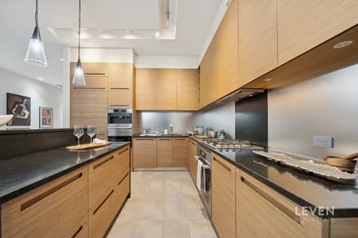 55 Warren Street #4, Manhattan, NY 10007