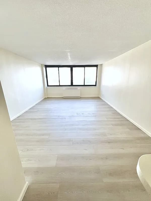 376 Broadway #24-D, Manhattan, NY 10013 apartment_living_room 1