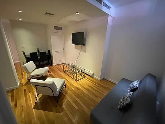 145 Mulberry Street #2B, Manhattan, NY 10013 apartment_living_room 1