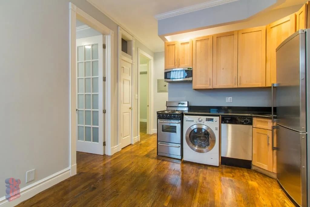 68 Clinton St #3B, Manhattan, NY 10002 apartment_kitchen 1