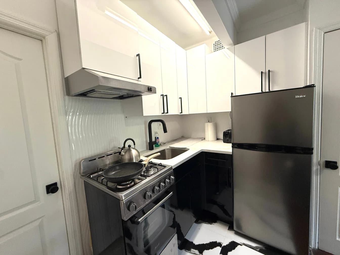 237 E 2 St #2-A, Manhattan, NY 10009 apartment_kitchen 1
