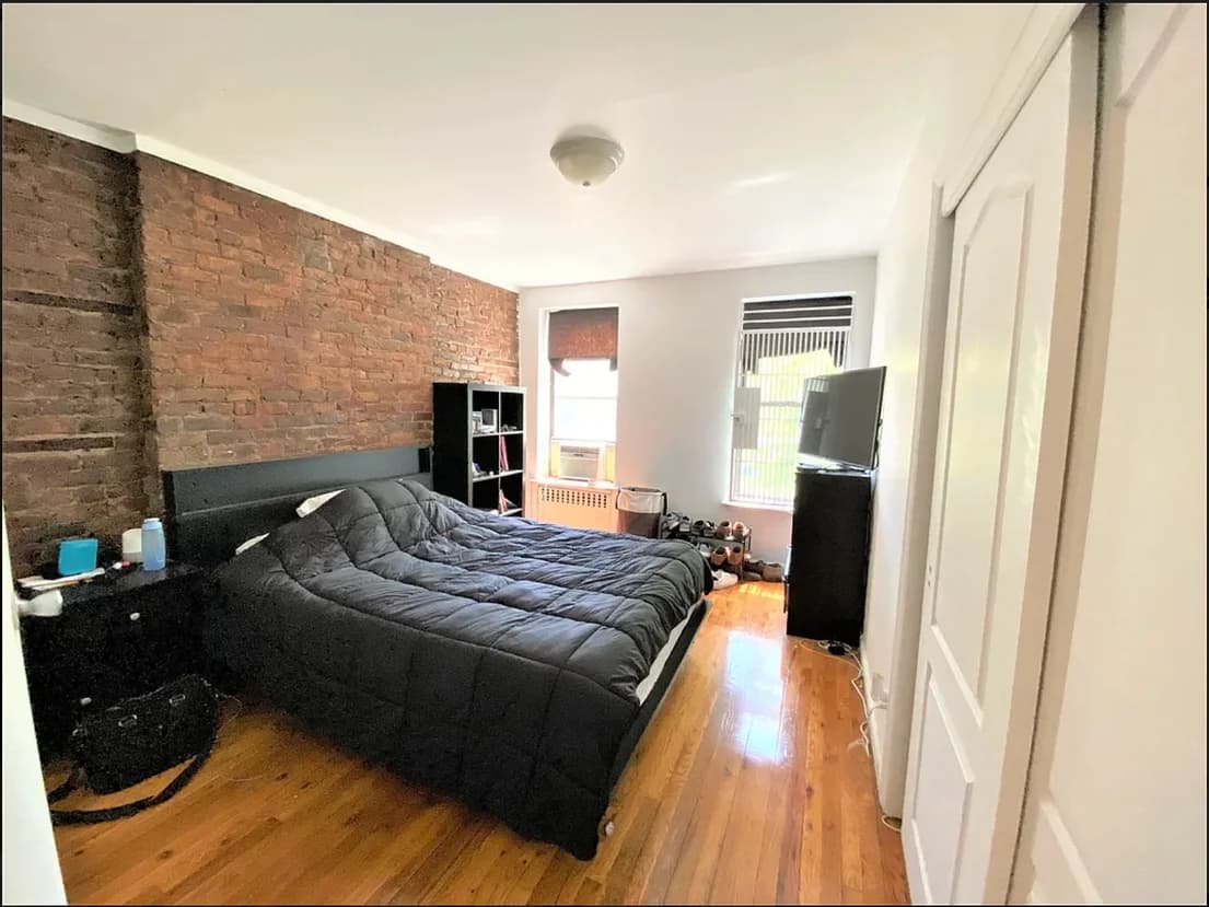 237 E 2 St #3-B, Manhattan, NY 10009 apartment_bedroom_room 1
