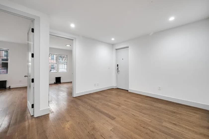 629 East 5 Street #2, Manhattan, NY 10009 apartment_living_room 1