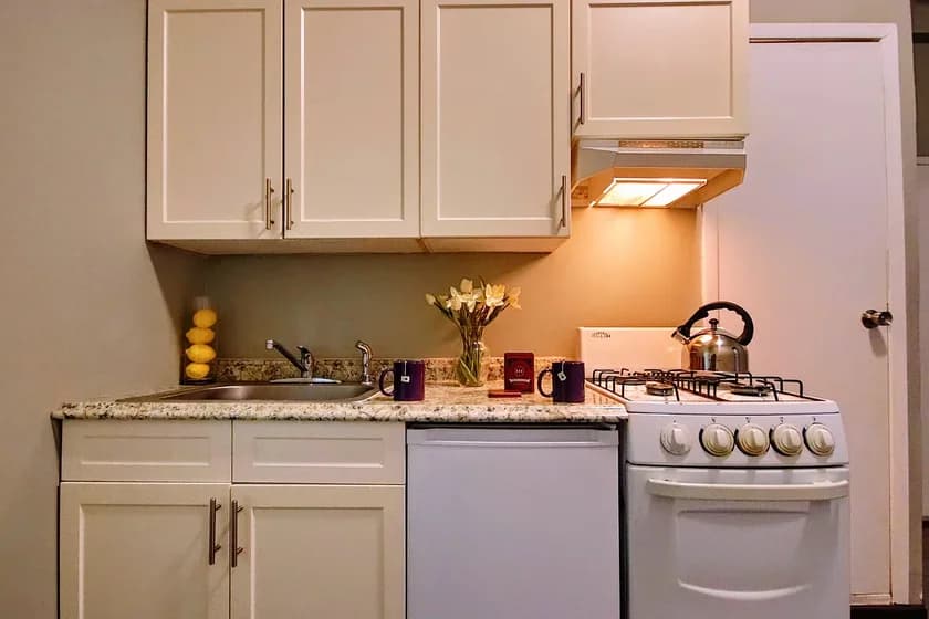 622 East 11 Street #7, Manhattan, NY 10009 apartment_kitchen 3