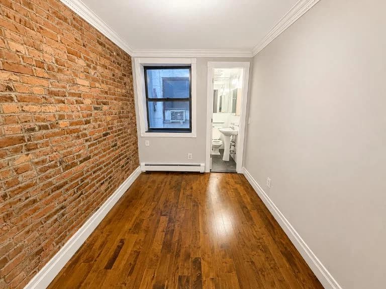 40 Avenue B #6/4W, Manhattan, NY 10009 apartment_bedroom_room 1