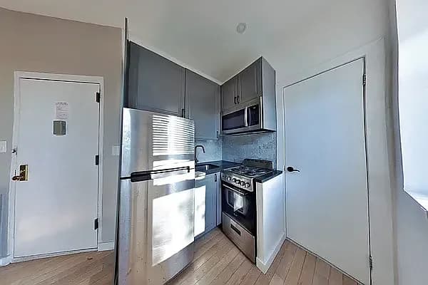543 East 5 Street #20, Manhattan, NY 10009