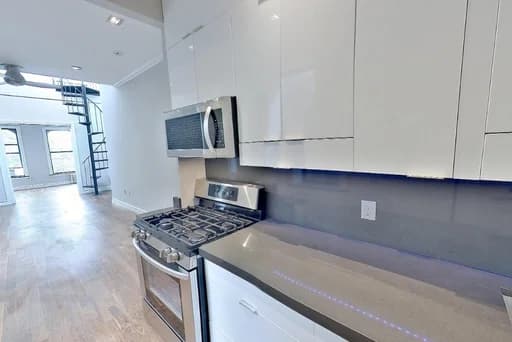 321 East 10 Street #5E, Manhattan, NY 10009