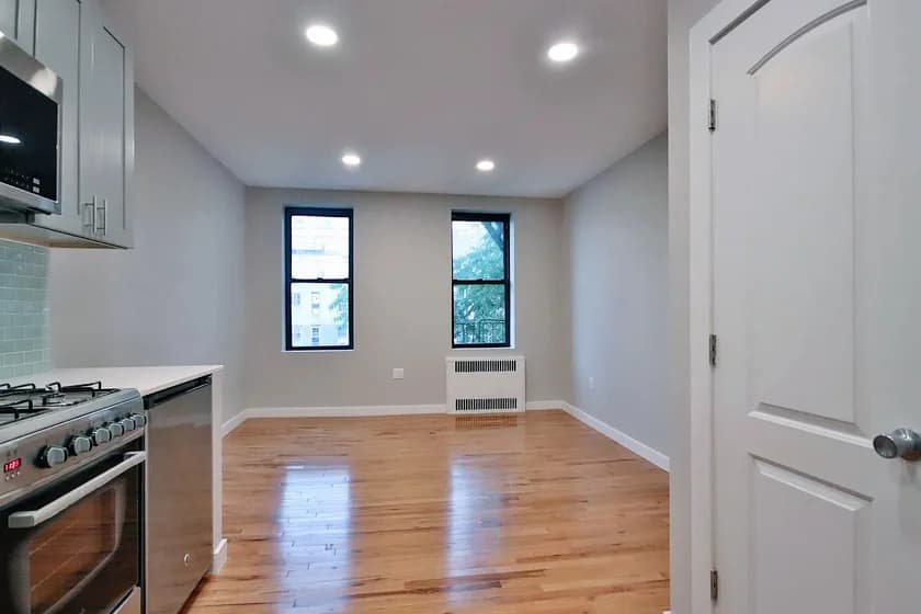 128 St Marks Place #4B, Manhattan, NY 10009 apartment_living_room 1
