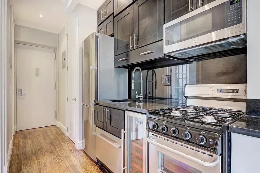 410 East 13 Street #3E, Manhattan, NY 10009 apartment_kitchen 1