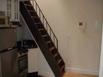 416 East 13 Street #6E, Manhattan, NY 10009 apartment_stairs 1