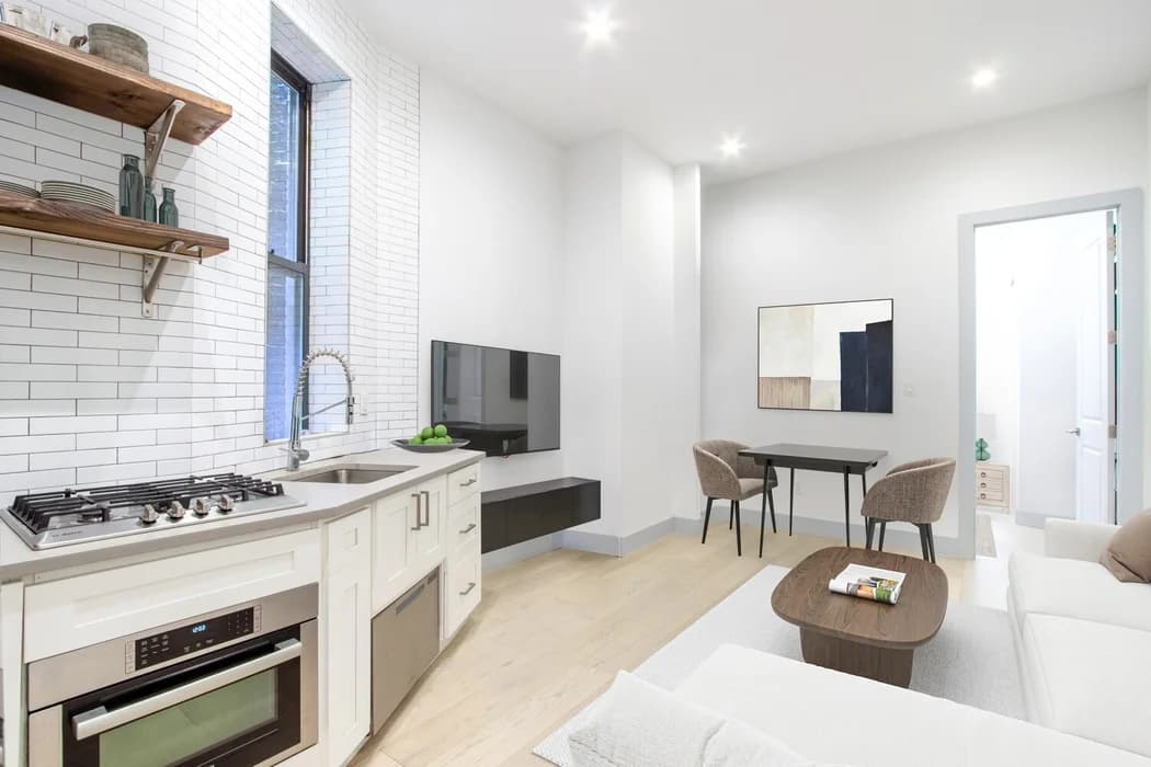 47 East 7 Street #D5, Manhattan, NY 10003 apartment_living_room 1