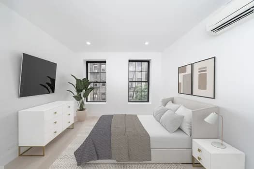 47 St Marks Place #5W, Manhattan, NY 10003