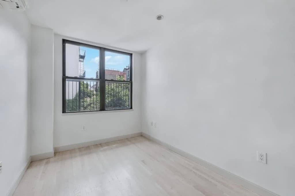 152 2 Avenue #3E, Manhattan, NY 10003 apartment_bedroom_room 1