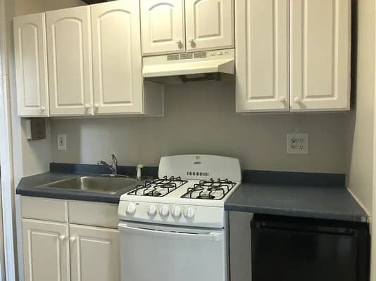 218 East 6 Street #14, Manhattan, NY 10003