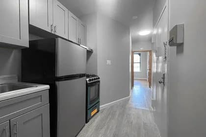 32 E 7 St #1E, Manhattan, NY 10003