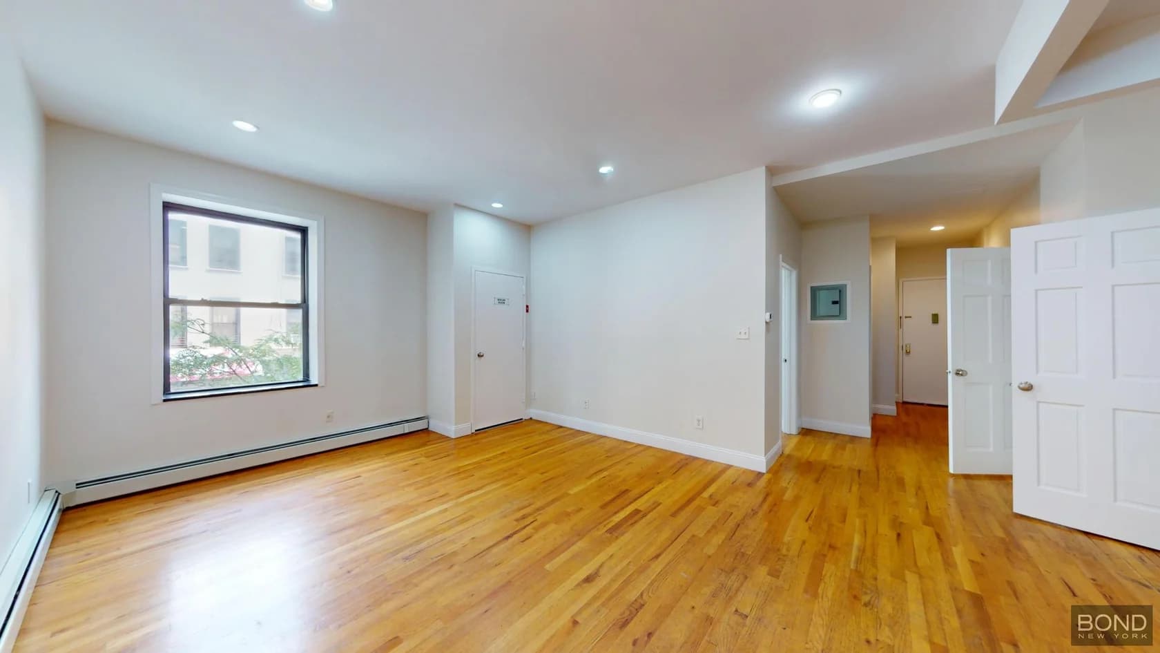 207 2 Avenue #2R, Manhattan, NY 10003 apartment_living_room 1