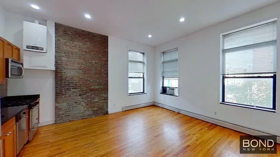 207 2 Avenue #3F, Manhattan, NY 10003 apartment_living_room 1