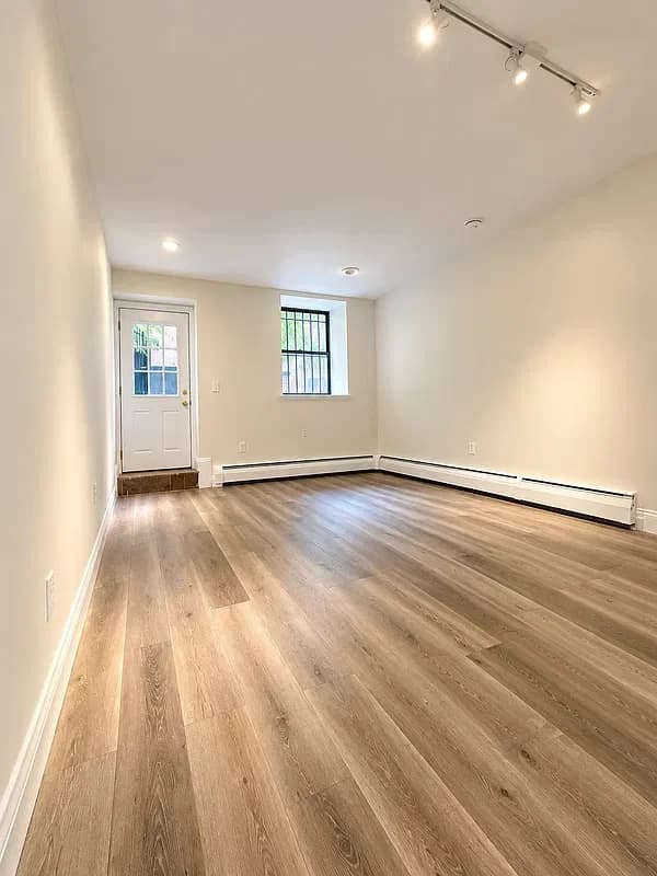 235 East 13 Street #4H, Manhattan, NY 10003 apartment_living_room 1