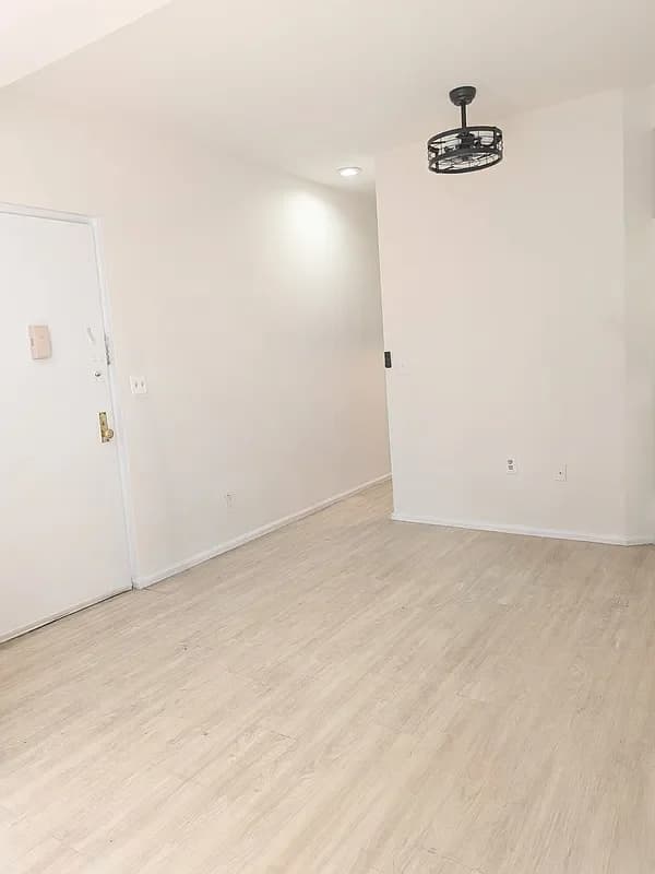 235 East 13 Street #6D, Manhattan, NY 10003 apartment_living_room 1