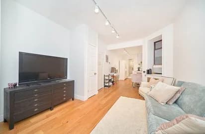 172 Mulberry St #9, Manhattan, NY 10013