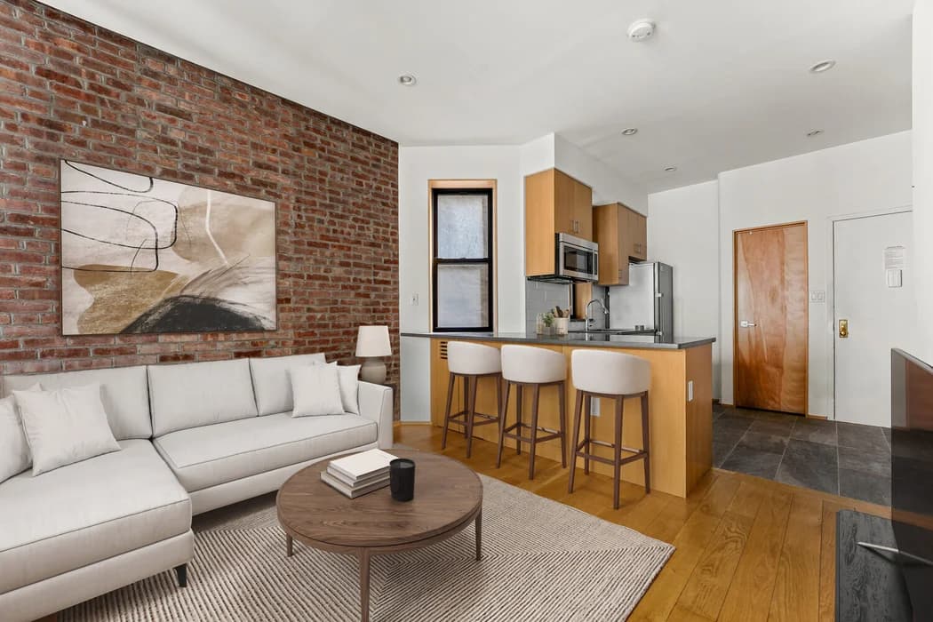 212 Lafayette Street #2F, Manhattan, NY 10012 apartment_living_room 1
