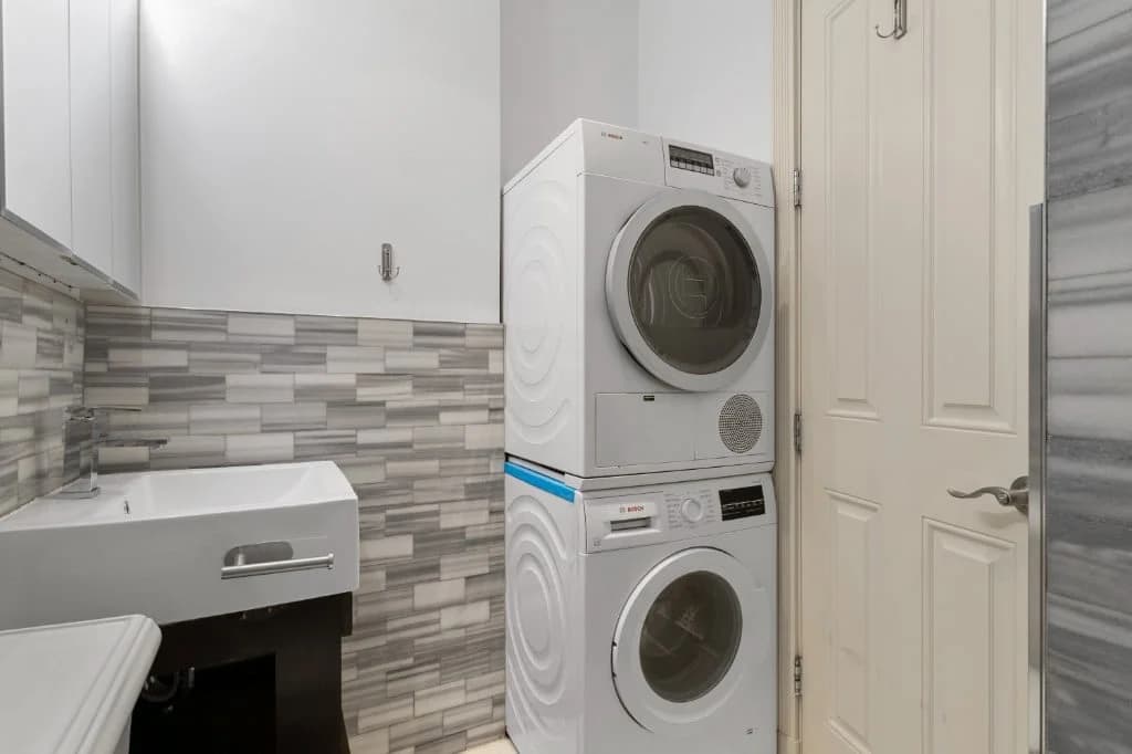 20 Prince Street #9, Manhattan, NY 10012 apartment_washer_dryer 1