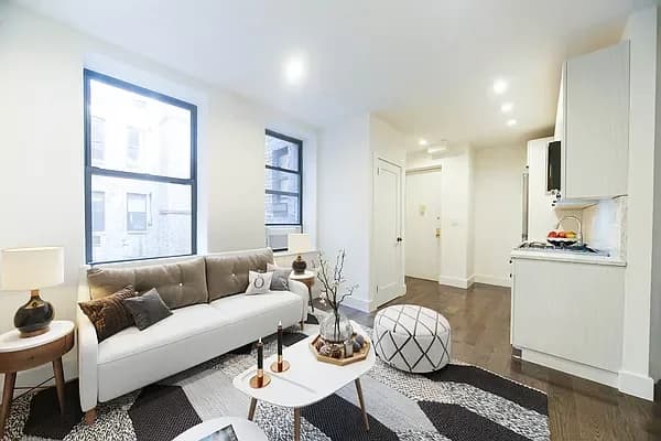 152 Thompson St #3-A, Manhattan, NY 10012