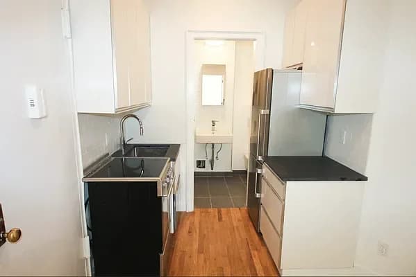28 King Street #14, Manhattan, NY 10014