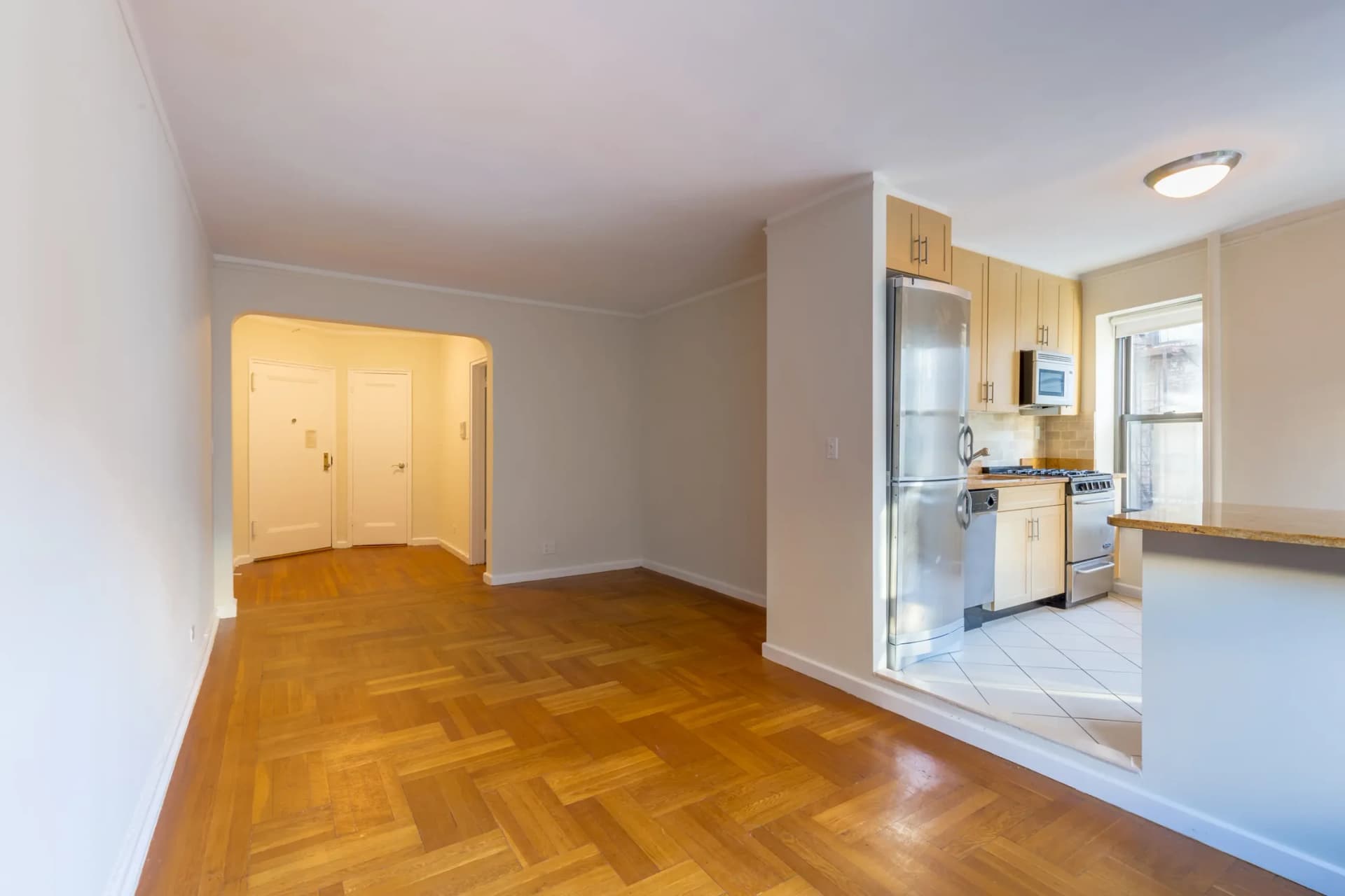 10 Downing Street #002D, Manhattan, NY 10014 apartment_living_room 1