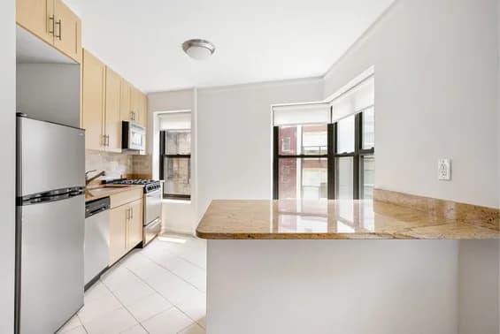 10 Downing Street #002D, Manhattan, NY 10014